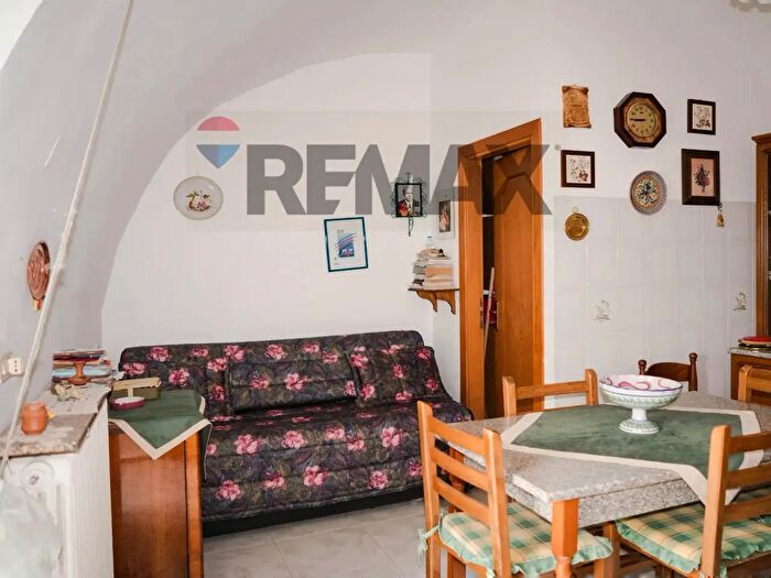 Casa quadrilocale in vendita in Via Proserpina, Enna