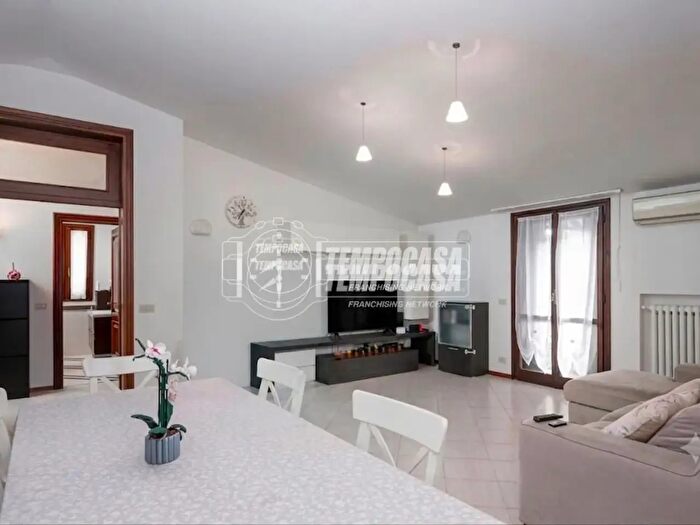 Appartamento trilocale in vendita in Castellarano