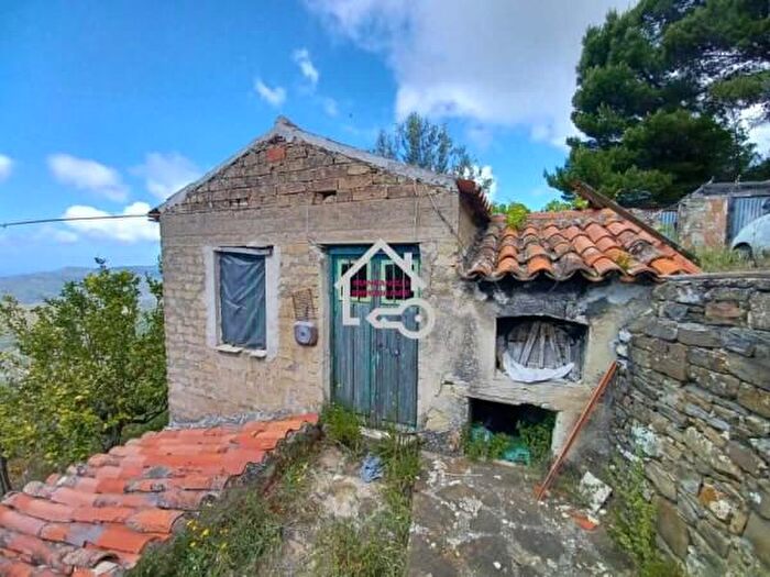 Casa trilocale in vendita in Via Scipione Landuffo, Montecorice