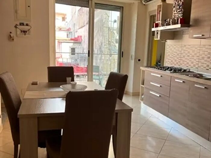 Appartamento monolocale in vendita in Vico Pergola all'Avvocata, Napoli