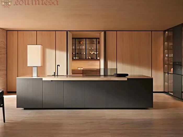 Appartamento con 5 locali in vendita in Via Buonarroti, Monza