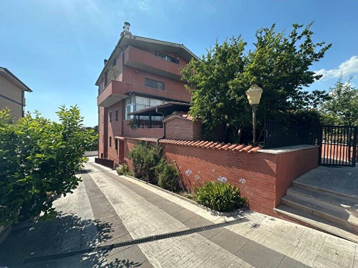 Appartamento quadrilocale in affitto in Via della Storta, Casalotti, Roma