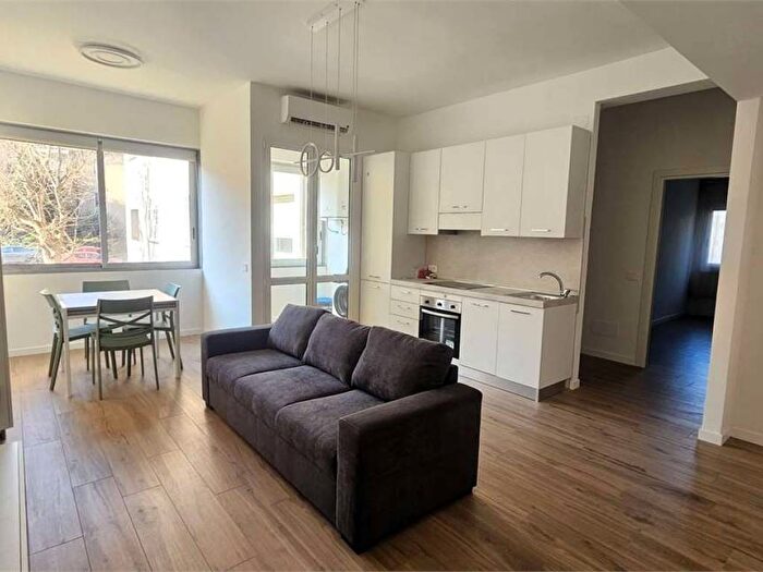 Appartamento trilocale in affitto in Piazza Risorgimento, Centro, Cernusco sul Naviglio