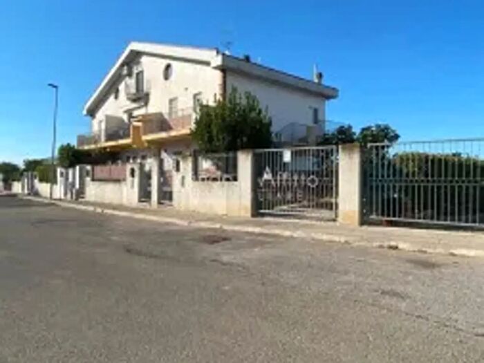 Appartamento trilocale in vendita in Petacciato