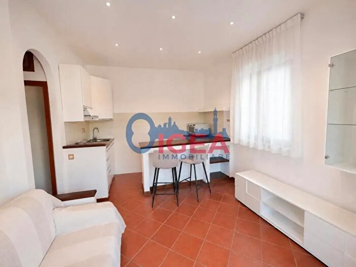 Appartamento trilocale in vendita in E San Piccolomini, Siena