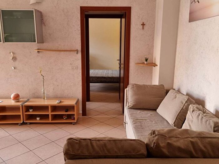 Appartamento bilocale in affitto in Corso Genova, Semicentro, Vigevano