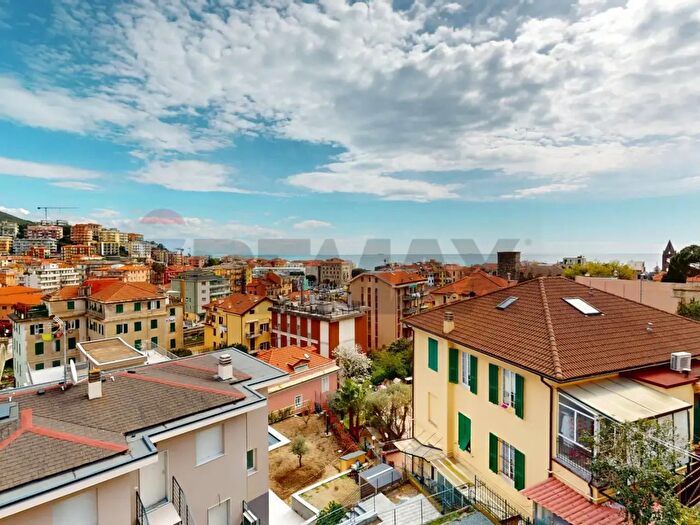 Appartamento bilocale in vendita in Via Dondo degli Infanti, Varazze