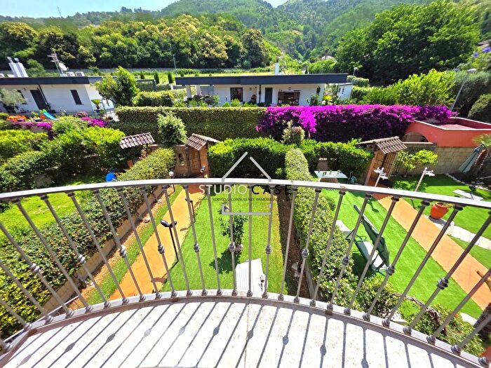 Casa con 5 locali in affitto in Via Parco Dodici Querce Quarto, Quarto