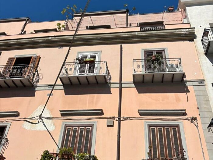 Appartamento bilocale in affitto in Piazza Tarzanà, Castellammare, Palermo