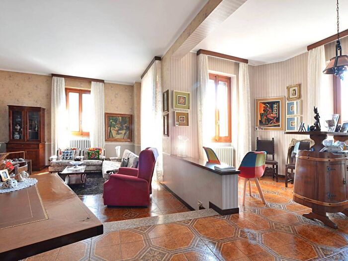 Casa quadrilocale in vendita in Via Ornago, Centro, Bellusco