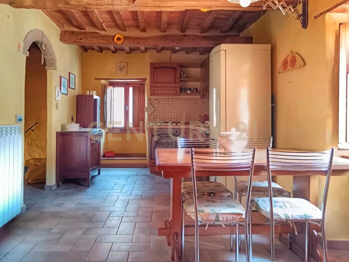 Casa con 5 locali in vendita in Via Goffredo Mameli, Abbadia San Salvatore