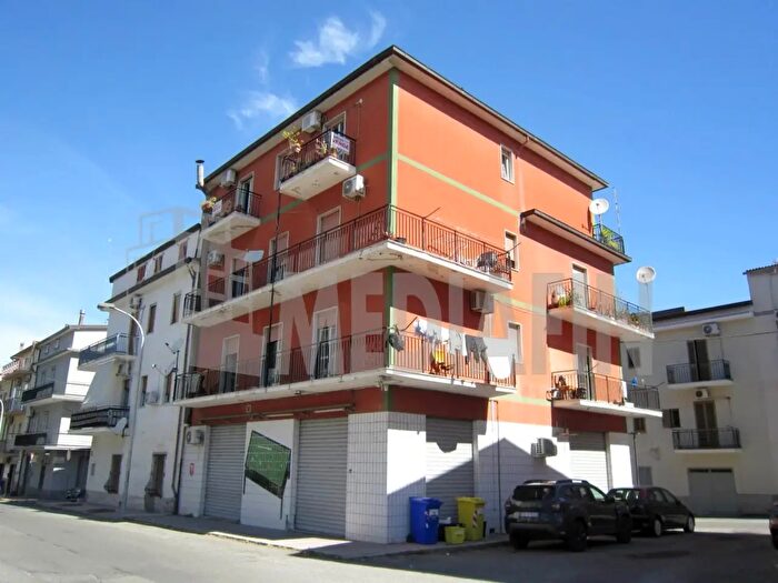 Appartamento con 6 locali in vendita in Via Eugenio Montale, CoriglianoRossano