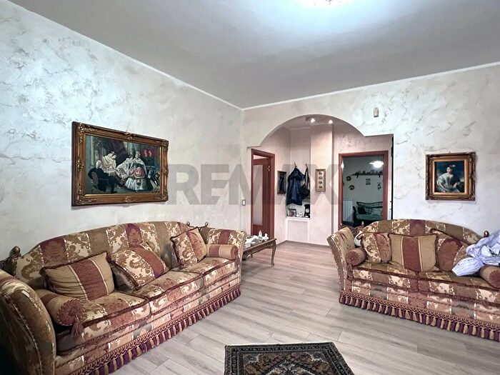 Appartamento con 5 locali in vendita in Via Galermo, Catania