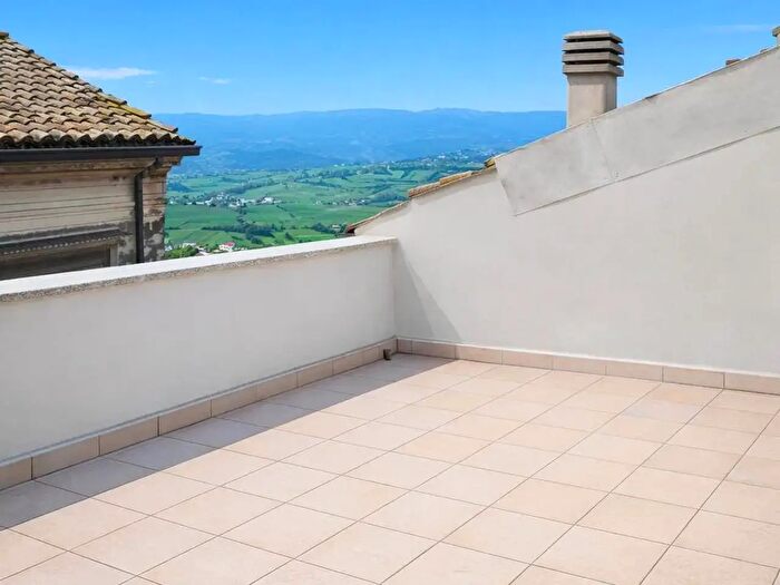 Casa con 10 locali in vendita in Via Germani, Castel Frentano