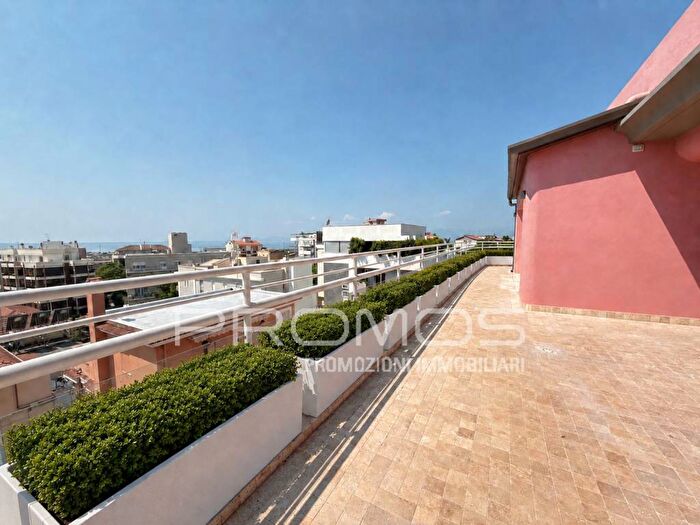 Casa quadrilocale in affitto in Bonaria, Cagliari