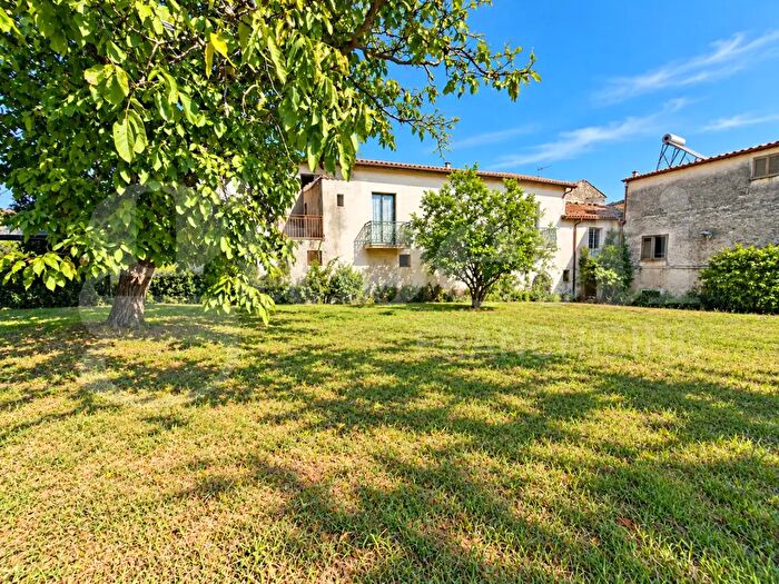 Casa con 7 locali in vendita in Santa Maria Versano Snc, Teano