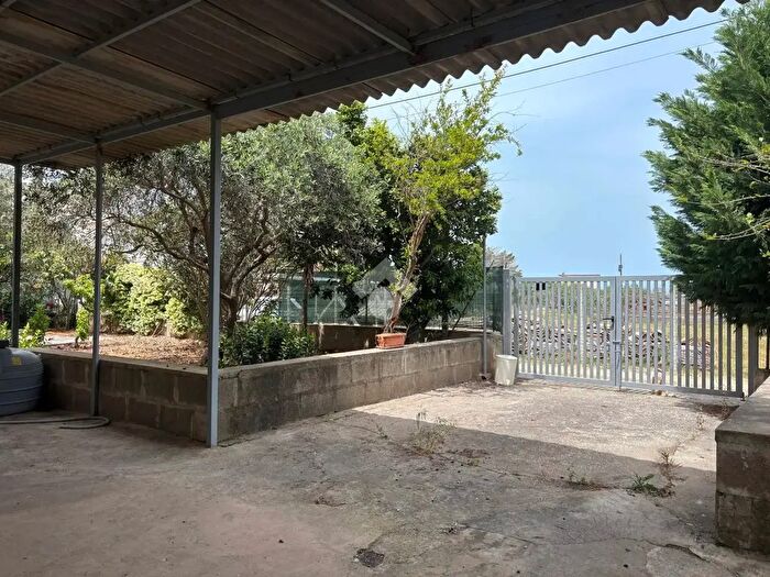 Casa quadrilocale in vendita in Via dei Gerani, Alcamo