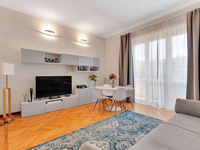 Appartamento trilocale in affitto in Via Carlo Collodi, Ticinese, Milano