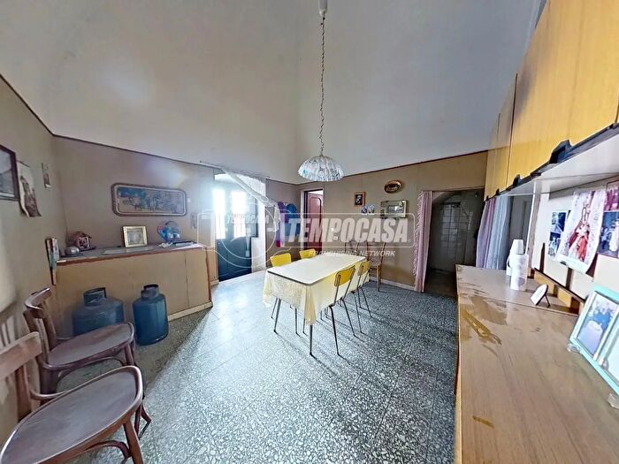 Appartamento trilocale in vendita in Via Fornari, Triggiano