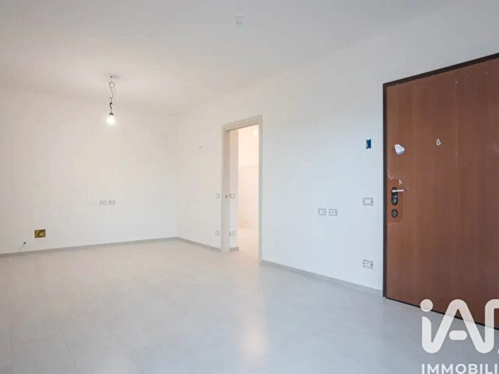 Appartamento con 5 locali in vendita in Via Contrada Peschiera, Macerata