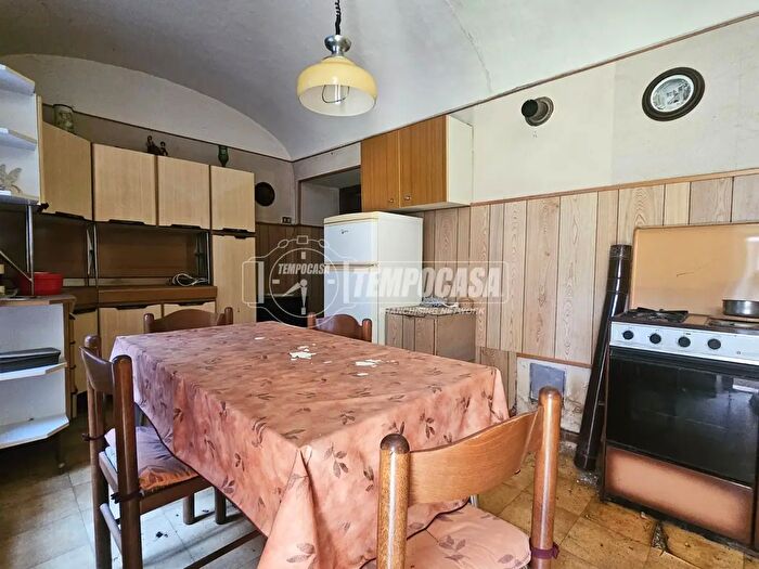 Casa quadrilocale in vendita in Via Forte, Brusnengo