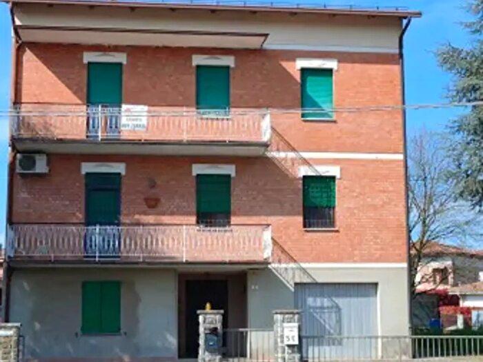 Appartamento con 5 locali in vendita in Via Sinistra Guerro, Castelvetro Di Modena