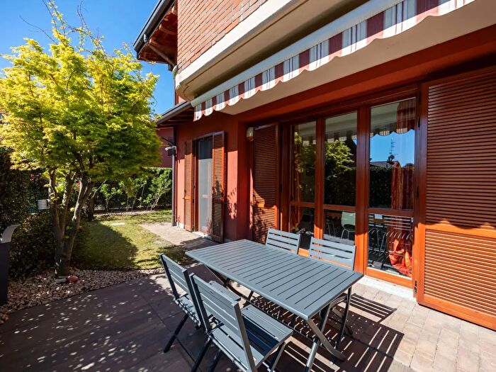 Appartamento trilocale in vendita in Via Terragni, Lomazzo