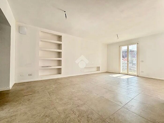 Casa quadrilocale in vendita in Via Galileo Galilei, Castegnato