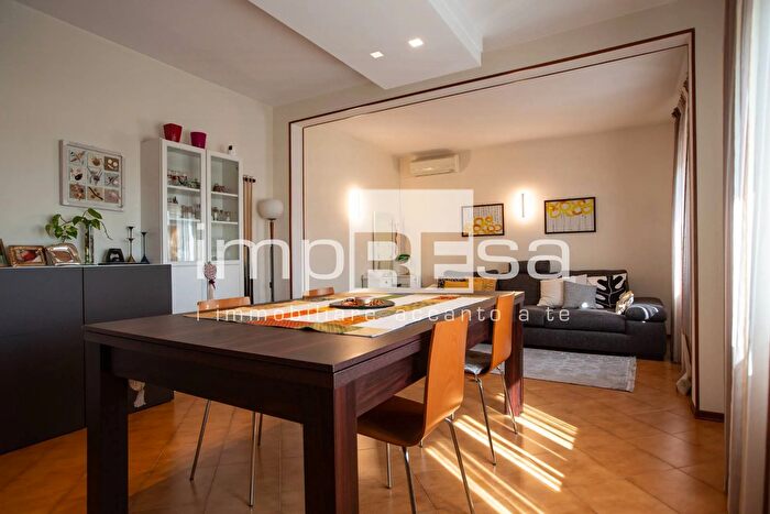 Casa con 5 locali in vendita in Via Trieste, Valvasone Arzene