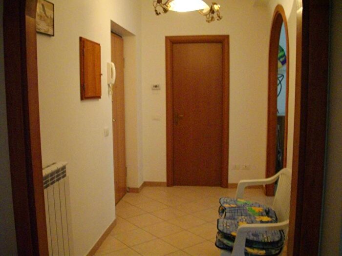 Appartamento quadrilocale in affitto in Lungomare Circe Via Badino, Terracina