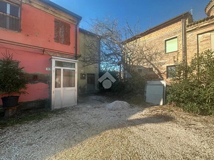 Casa quadrilocale in vendita in Via Castiglione, Cervia