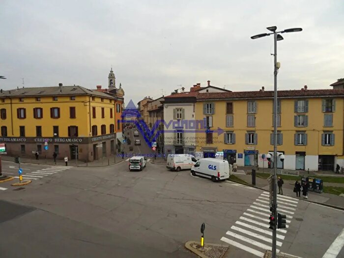 Appartamento con 5 locali in vendita in Via Sant Tommaso, Bergamo