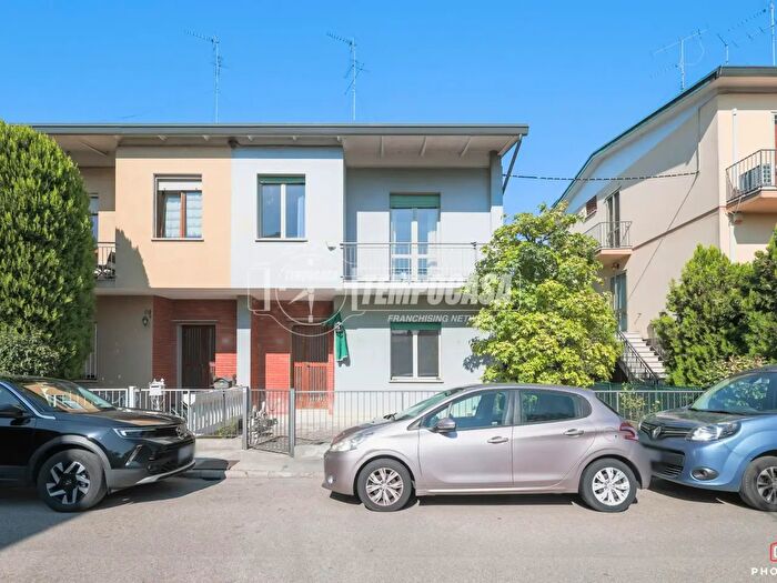 Casa con 5 locali in vendita in Via Filippo Corridoni, Lugo