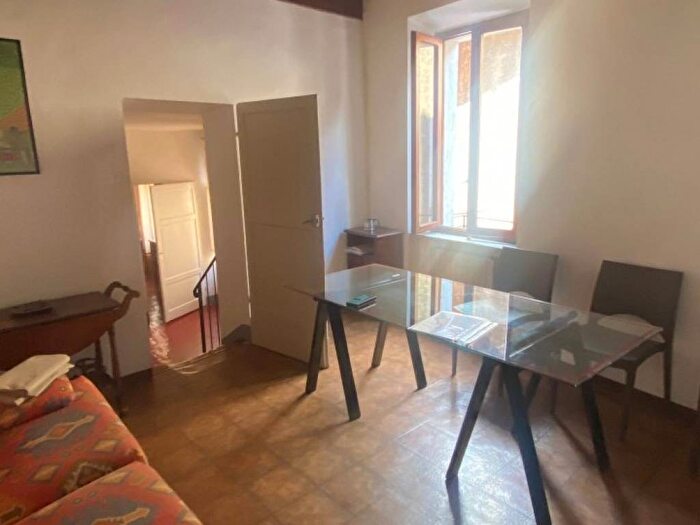 Appartamento con 5 locali in affitto in San Domenico Fontebranda, Siena