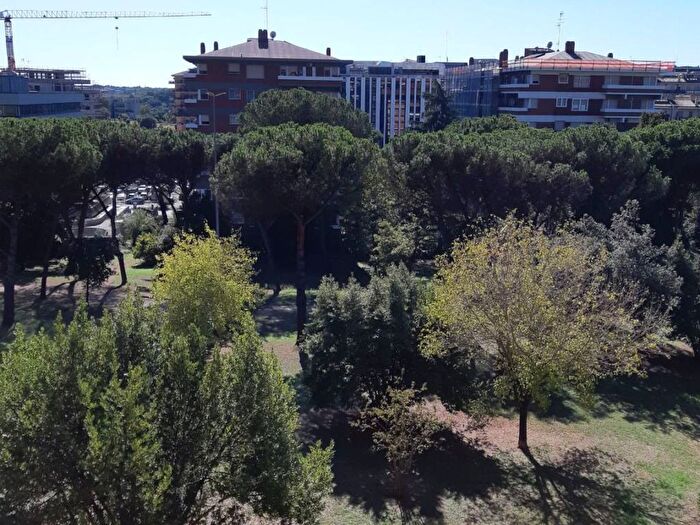 Appartamento trilocale in affitto in Via Elio Vittorini, Fonte Ostiense, Roma