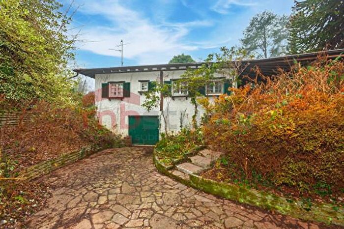 Casa trilocale in vendita in Via Donatori di Sangue, Locate Varesino