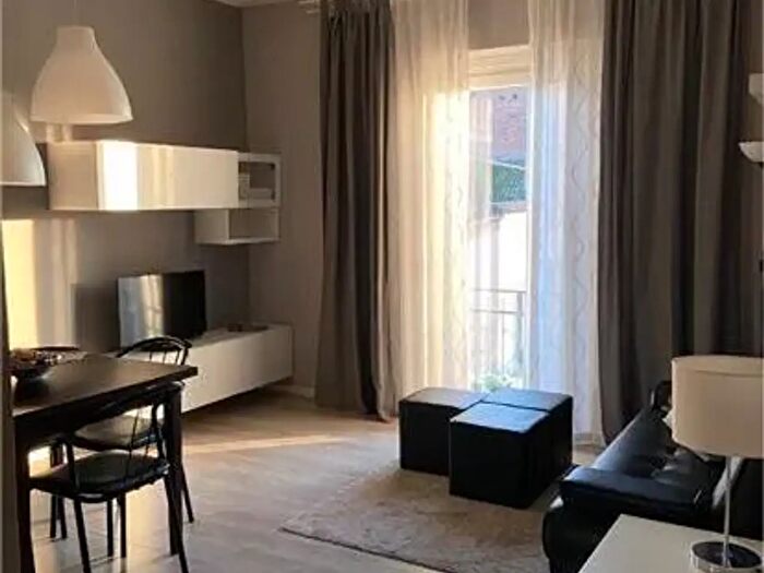 Appartamento trilocale in affitto in Via San Pietro in Verzolo, Pavia