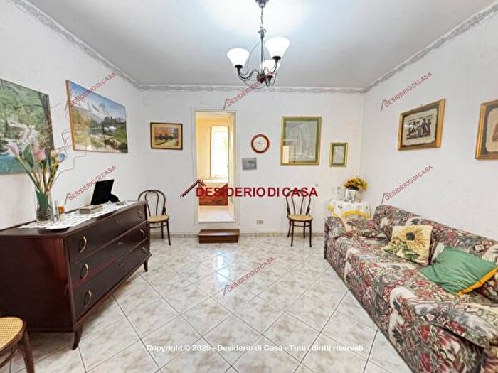 Casa trilocale in vendita in Piazza Gianbattista Caruso, Polizzi Generosa