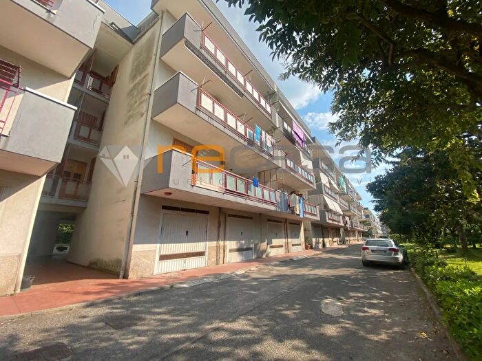 Appartamento quadrilocale in vendita in Via della Repubblica, Bellizzi