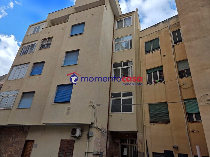 Appartamento trilocale in vendita in Via Crocevia Tremulini, Reggio Calabria