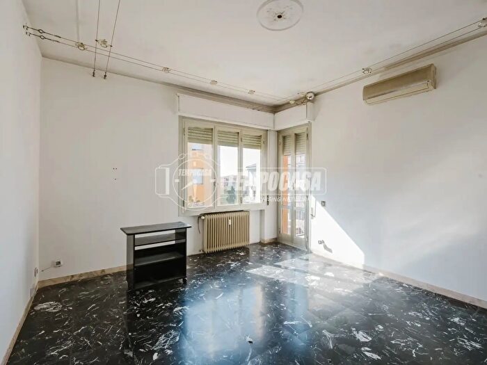 Appartamento trilocale in vendita in Via Enrico Fermi, Modena