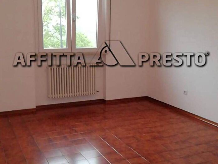 Appartamento con 6 locali in affitto in viale bologna, Cava, Forlì