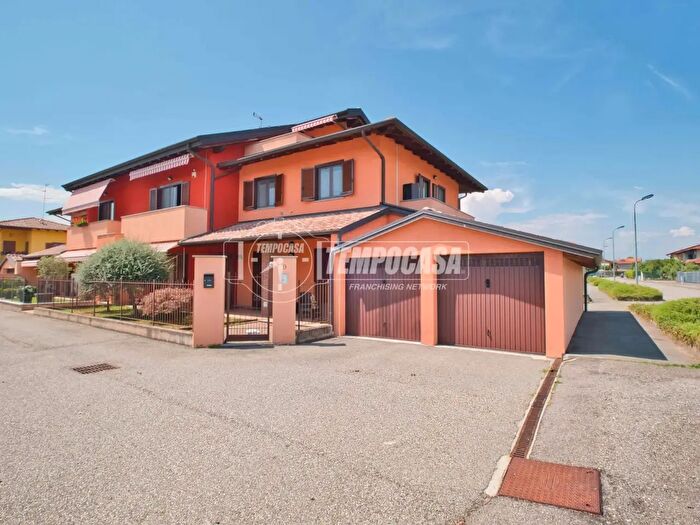 Appartamento quadrilocale in vendita in Carpignano Sesia