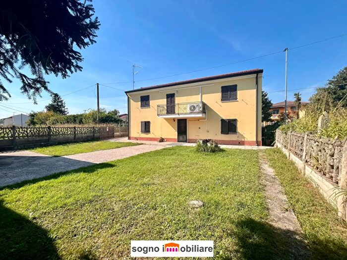 Casa trilocale in vendita in Via Pierdomenico Frattini, Legnago
