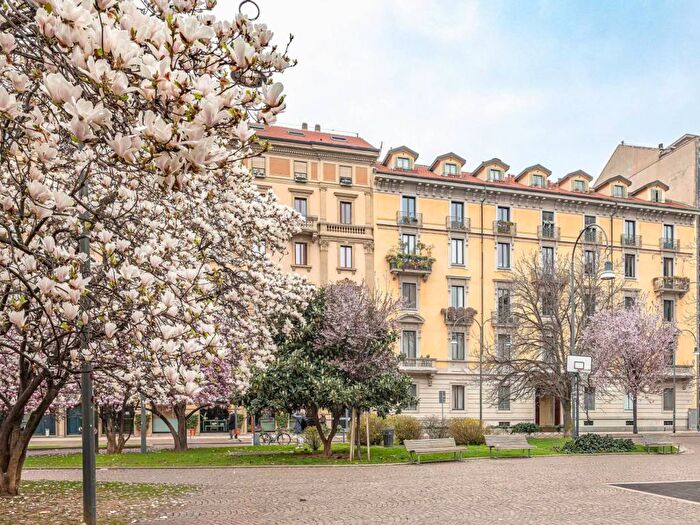 Appartamento con 6 locali in affitto in Piazza Nicolò Tommaseo, Vincenzo Monti, Milano