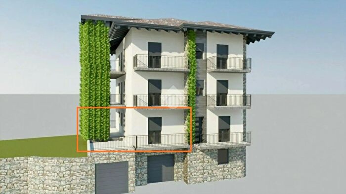 Appartamento trilocale in vendita in Via Italia, Casargo