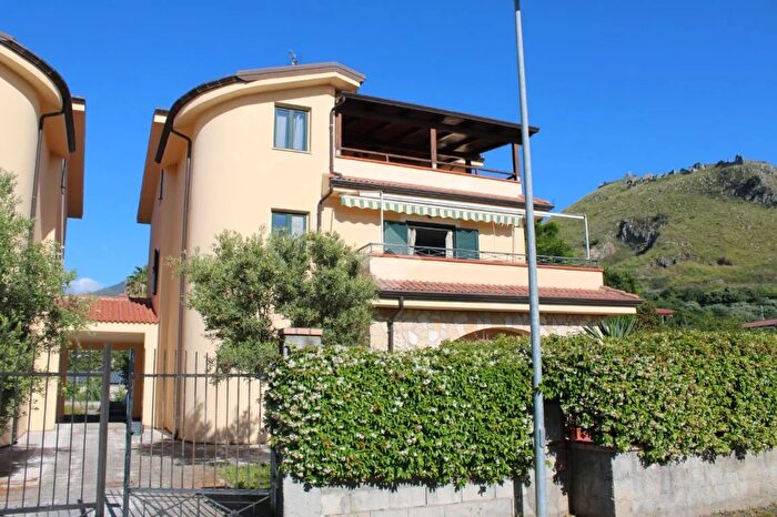 Appartamento quadrilocale in vendita in Località Piantine, Diamante