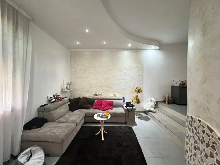 Casa quadrilocale in vendita in Via Matteotti, Noventa Vicentina