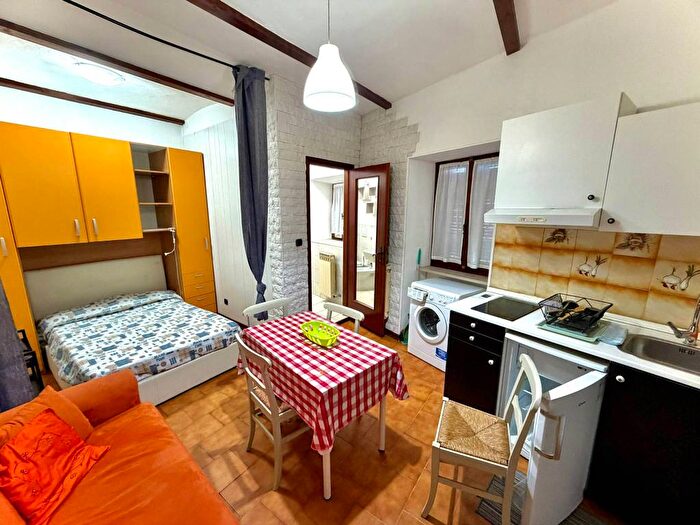 Appartamento monolocale in affitto in Via Roma, Centro, Diano d'Alba