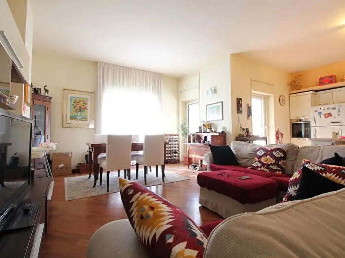 Appartamento trilocale in vendita in Strada Prima, Segrate